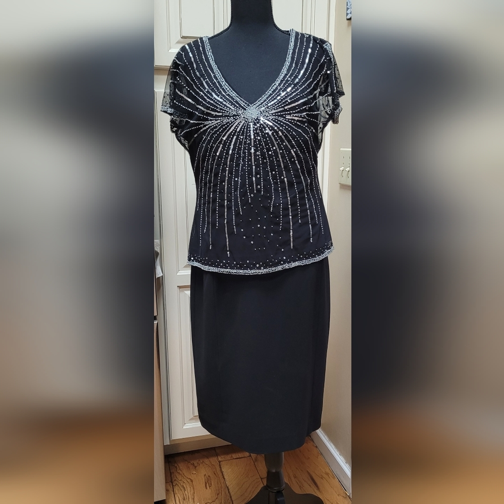 Adrianna Papell Evening Essentials Blouse&Jones New York Collection Black Dress